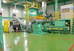 使用済プラスチック再生処理工場